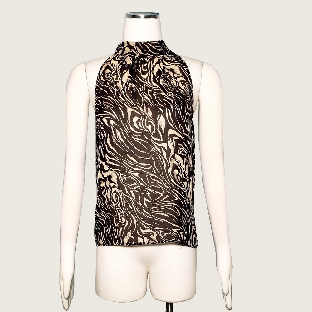 Moda International Print Halter - Picture 2 of 7